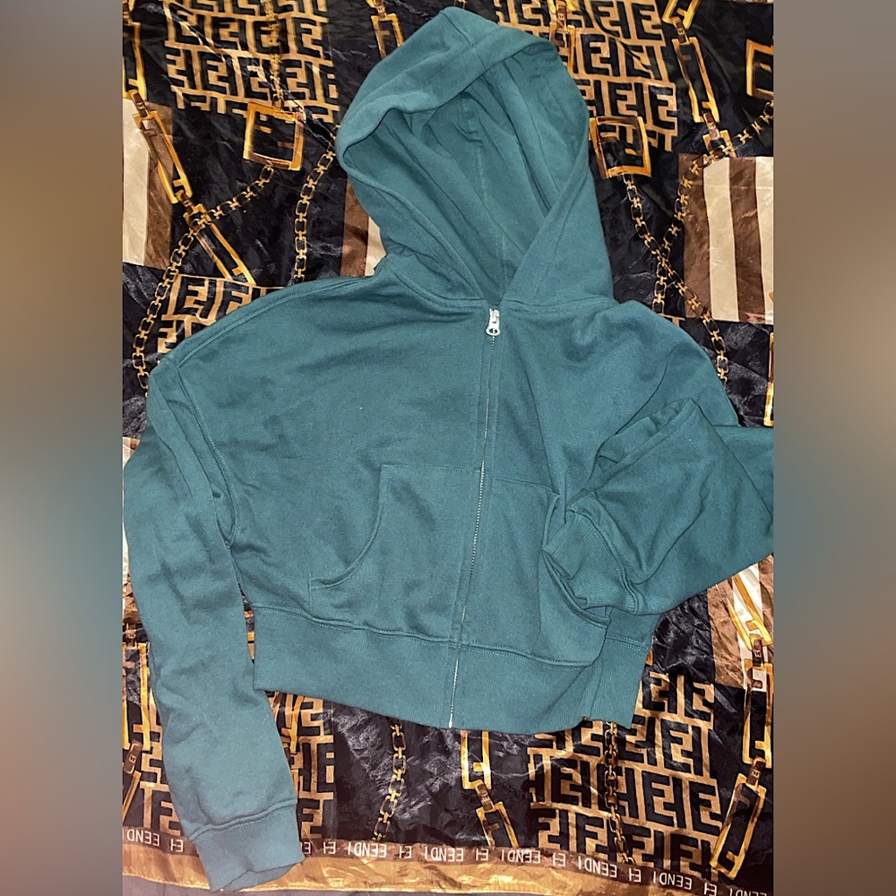 Emerald Crop Hoodie🌲